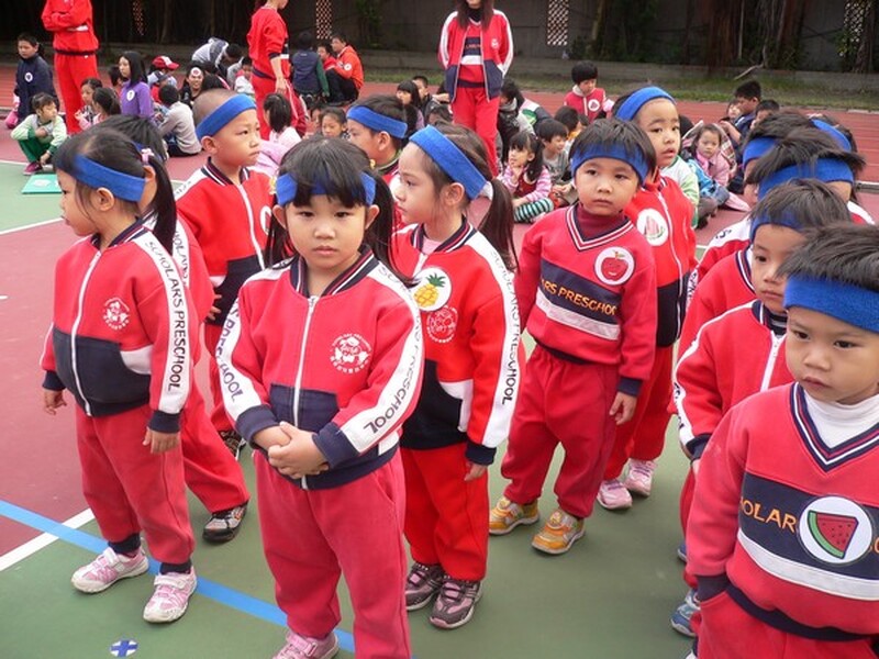 娃娃兵翠華瑜伽戶外活動